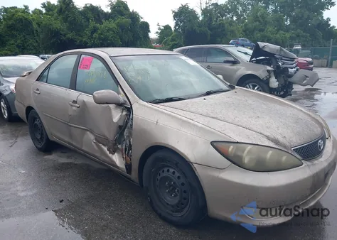 2005 Toyota Camry Se z USA, uszkodzony, nr VIN JTDBE32K153034108
